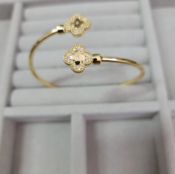 Bangle - Picture 1 of 1